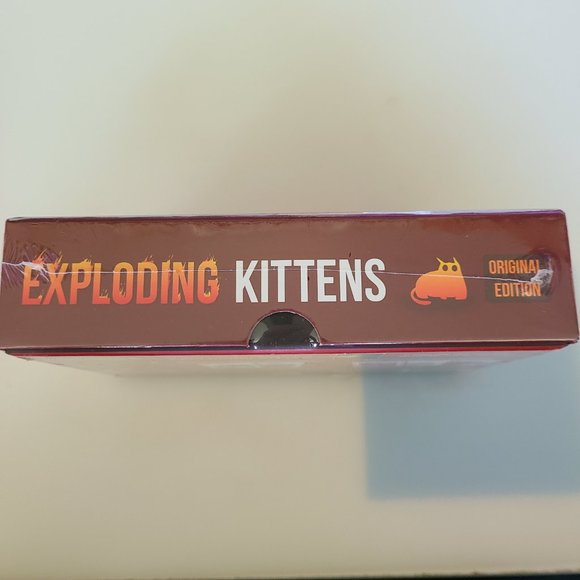 EXPLODING KITTENS Card Game Sealed Box 2021 NEW - Picture 4 of 7